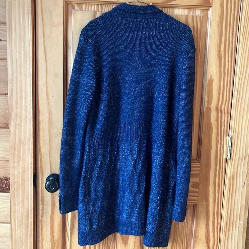 Beautiful WHBM Sweater - Size Large - Picture 7 of 8